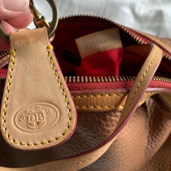 Dooney & Bourke pebbled leather shoulder bag - Picture 7 of 8